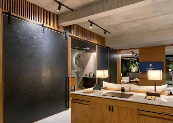 Esco Luxe